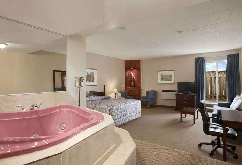 호텔 Travelodge By Wyndham Cambridge  Waterloo