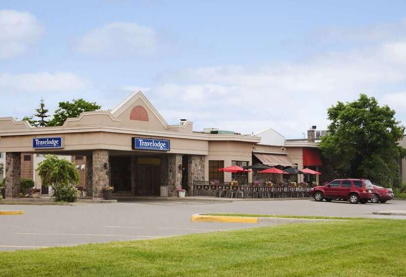 호텔 Travelodge By Wyndham Cambridge  Waterloo