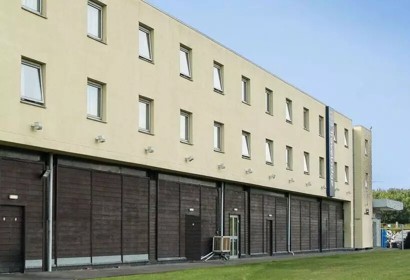 호텔 Travelodge EM Airport M1 Donington Park