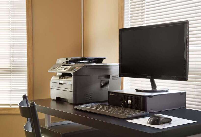 مُتل Super 8 By Wyndham Edmonton International Airport