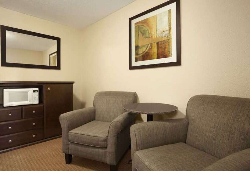 مُتل Super 8 By Wyndham Edmonton International Airport