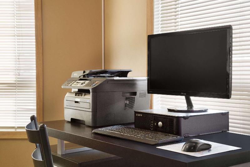 مُتل Super 8 By Wyndham Edmonton International Airport