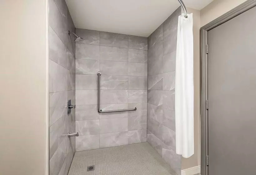 모텔 Super 8 By Wyndham Sarnia On