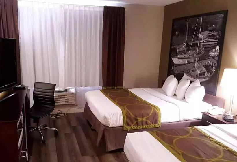 모텔 Super 8 By Wyndham Sarnia On