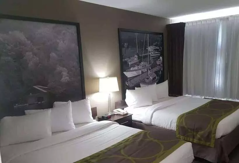 모텔 Super 8 By Wyndham Sarnia On