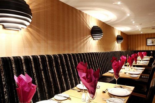 هتل Russell Court