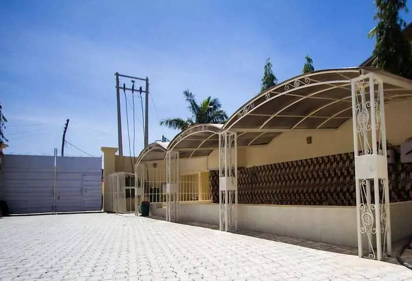 هتل Babale Suites