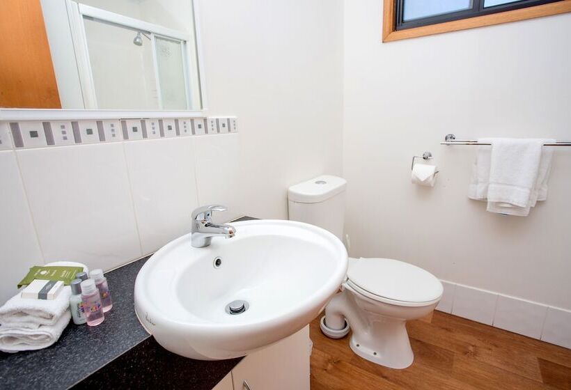 Отель Big4 Shepparton Park Lane Holiday Park