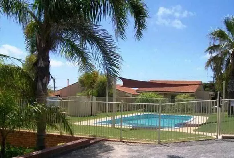 Motelli Ocean View Villas