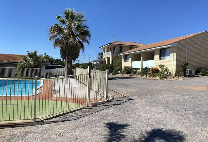 Motelli Ocean View Villas