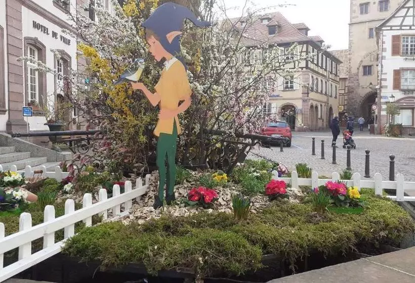 Aamiaismajoitus (B&B) Aux Pieds Des Vignes