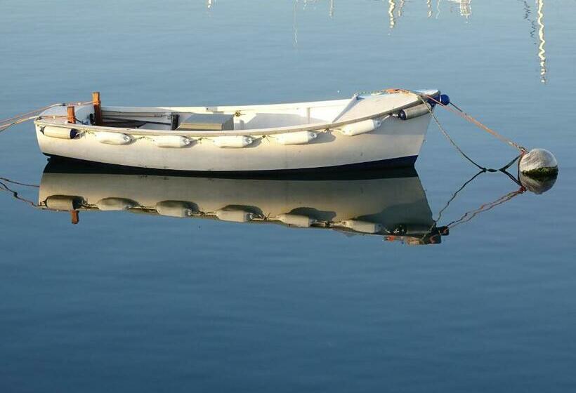 Beacon House B&b Brixham