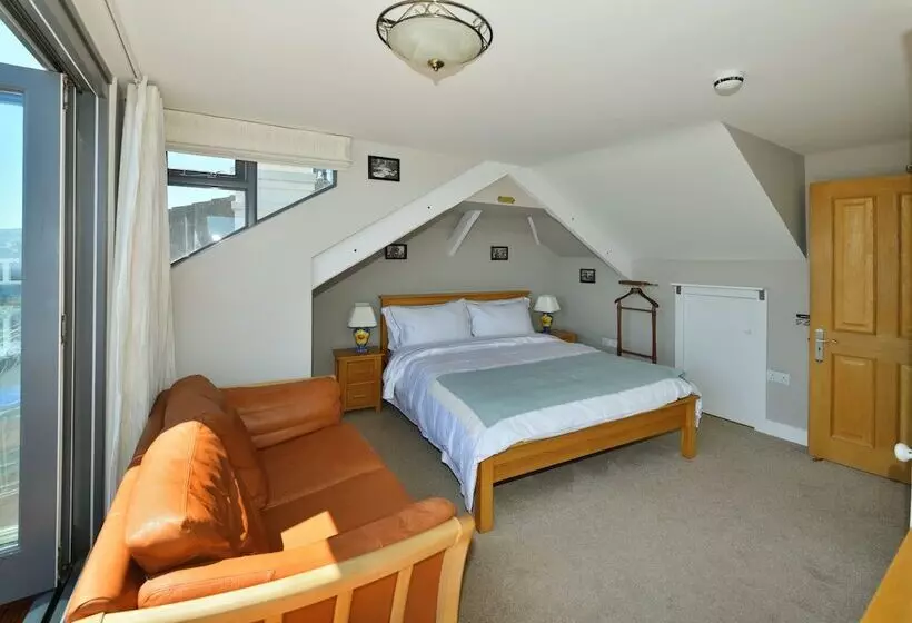 Beacon House B&b Brixham