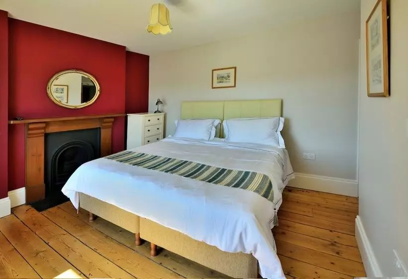 Beacon House B&b Brixham