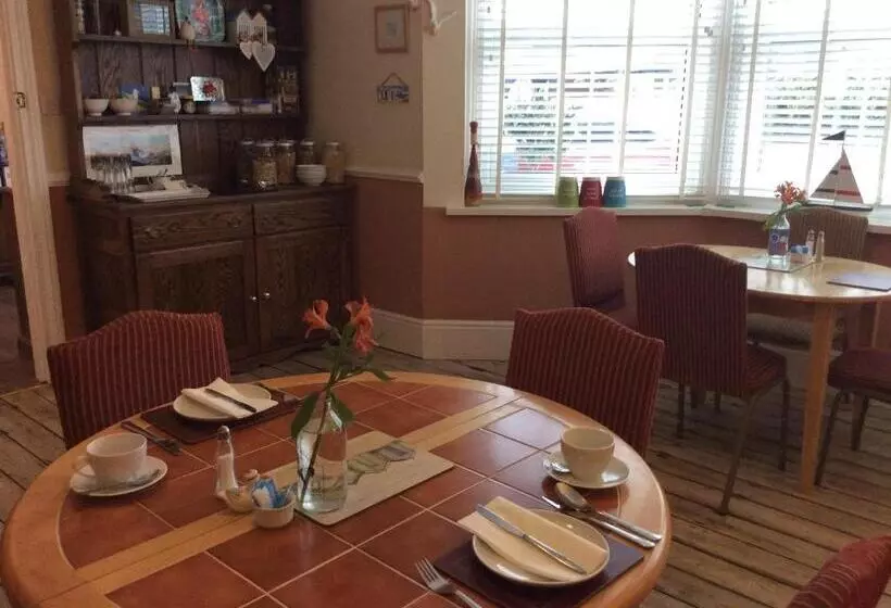 Aamiaismajoitus (B&B) Highfield Guest House