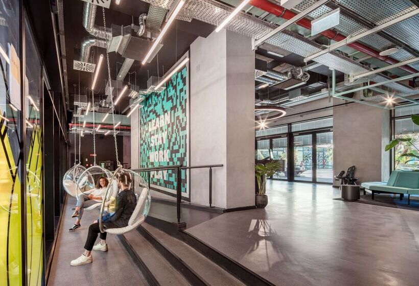 مسافرخانه The Social Hub Bologna