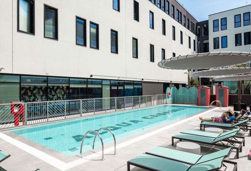 مسافرخانه The Social Hub Bologna