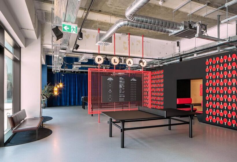 مسافرخانه The Social Hub Bologna