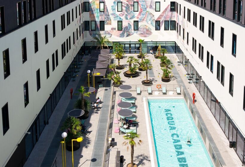 مسافرخانه The Social Hub Bologna