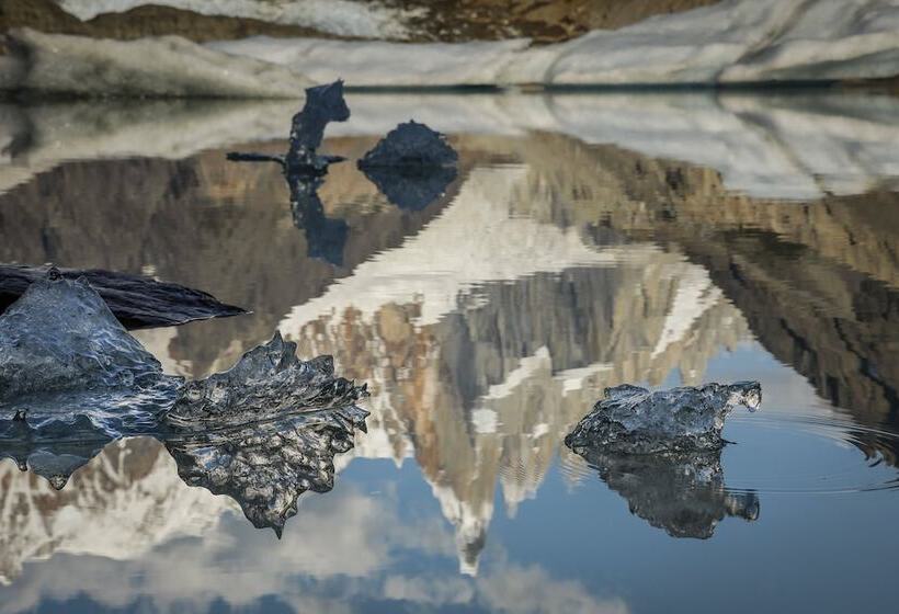 هتل Chalten Camp Glamping With A View