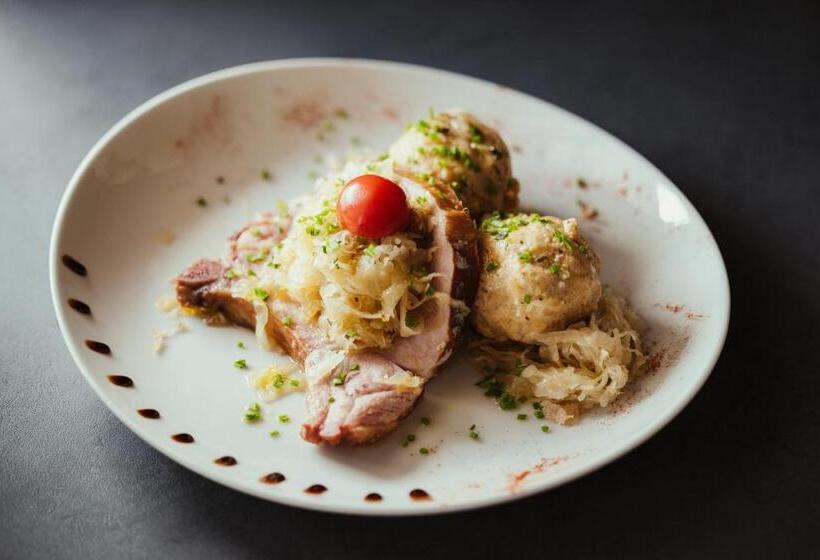 Отель Corno Bianco