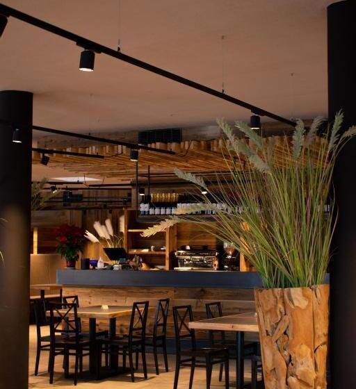 Отель Corno Bianco