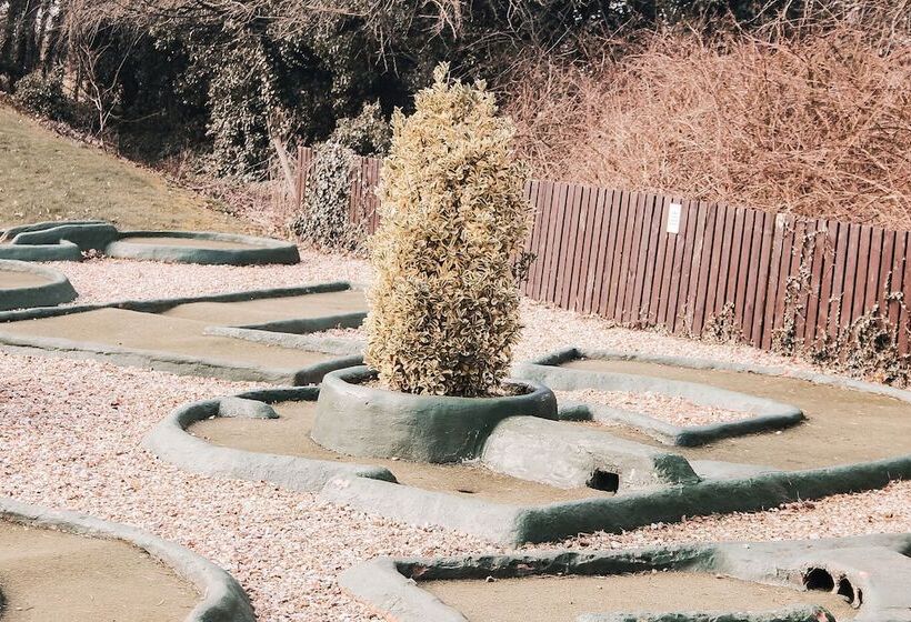 Hotel Keer Side Lodge, Luxury Lodge With Private Hot Tub At Pine Lake Resort