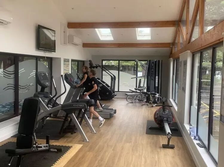 Hotelli Keer Side Lodge, Luxury Lodge With Private Hot Tub At Pine Lake Resort