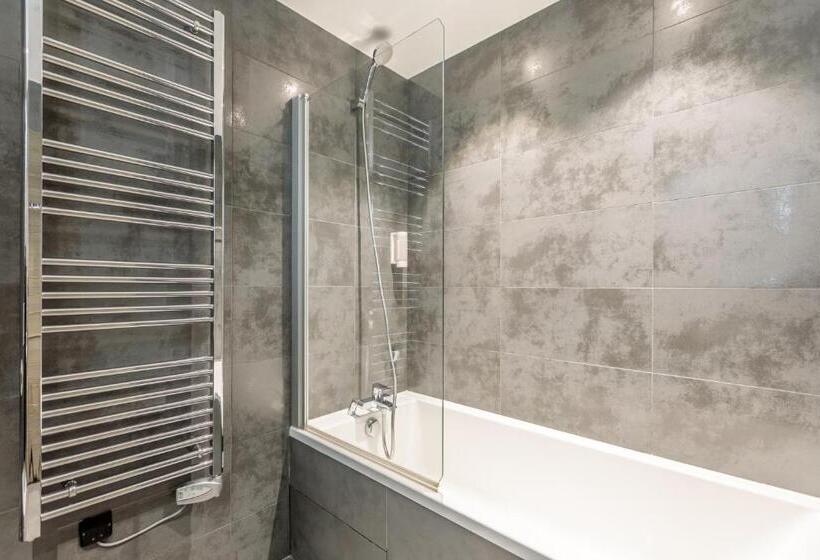 هتل Victoria Lodge, Friendly