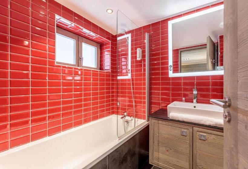 هتل Victoria Lodge, Friendly