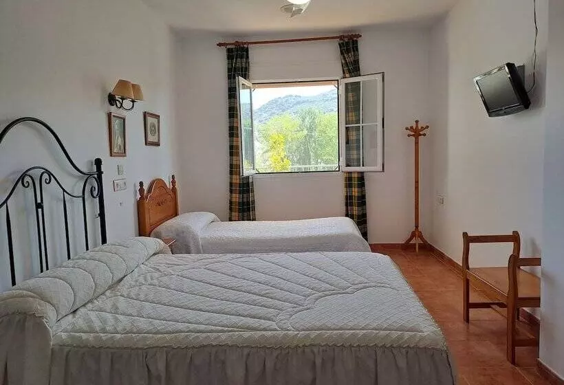 Majatalo Alojamiento Ardales