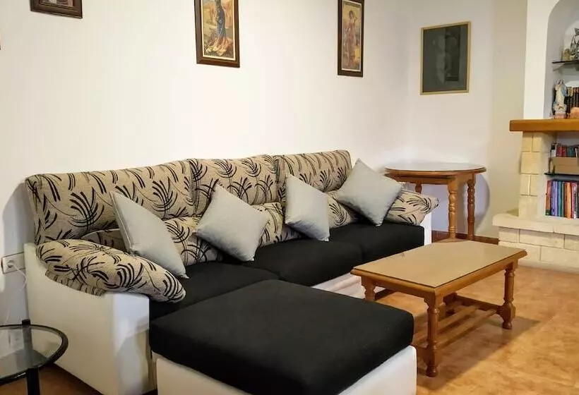 Majatalo Alojamiento Ardales