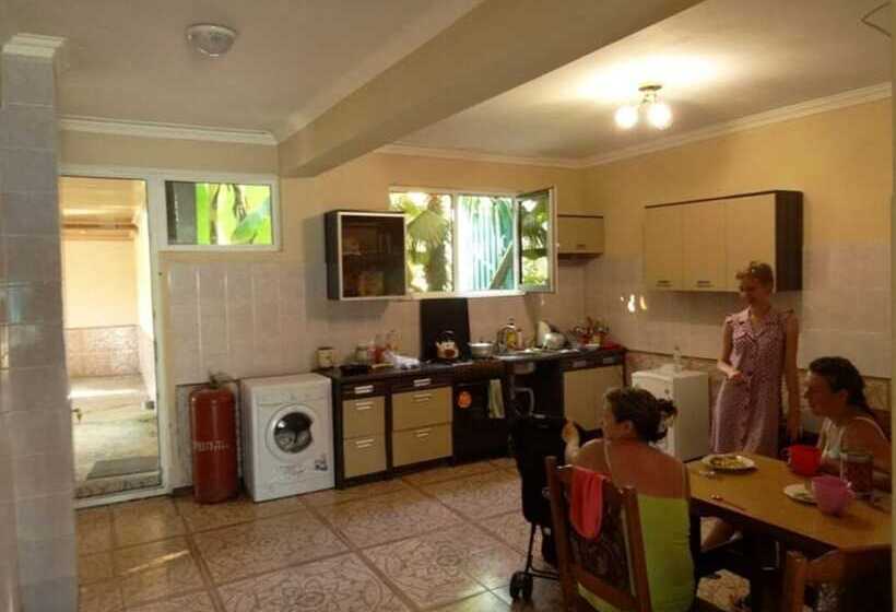 پانسیون Guest House Galina