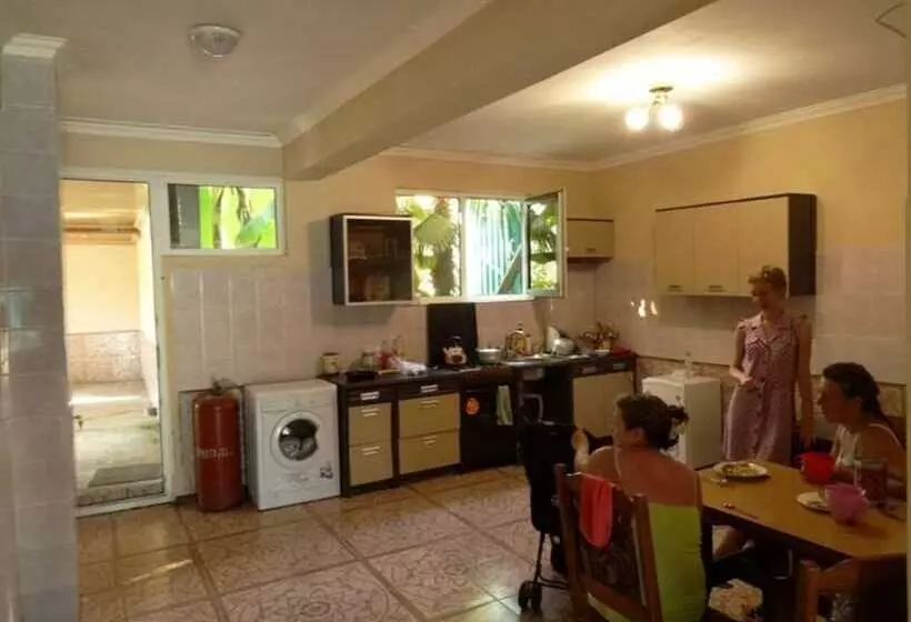 ペンション Guest House Galina