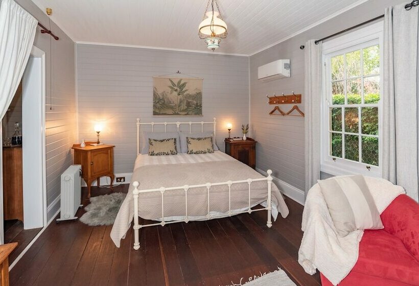 Arcadia The Barn Cottage & Rosehill Cottage