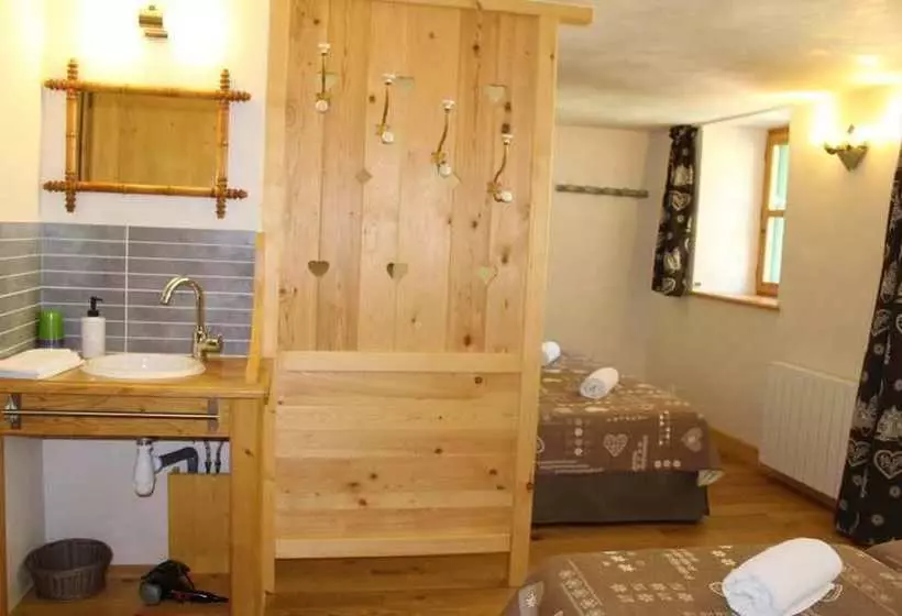 ベッドアンドブレックファースト Les Chambres Du Soleil