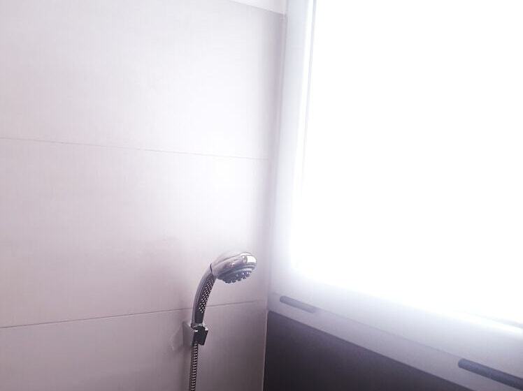 簡易ホテル Bahia Blanca