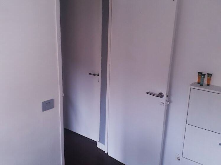 簡易ホテル Bahia Blanca