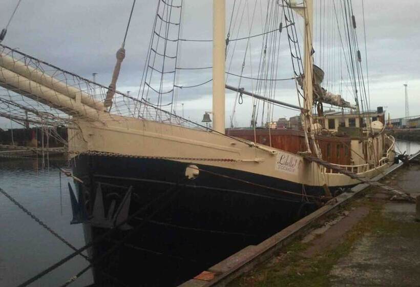 هتل Segelfartyget Libelle
