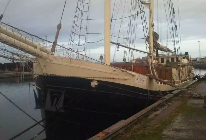 Hotelli Segelfartyget Libelle