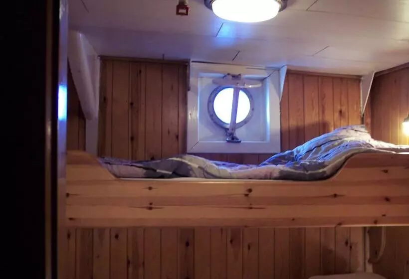 Hotelli Segelfartyget Libelle