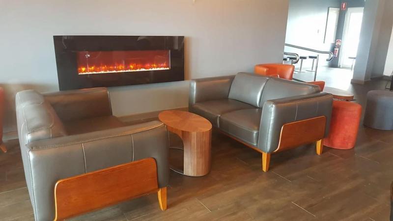 Отель The Parade