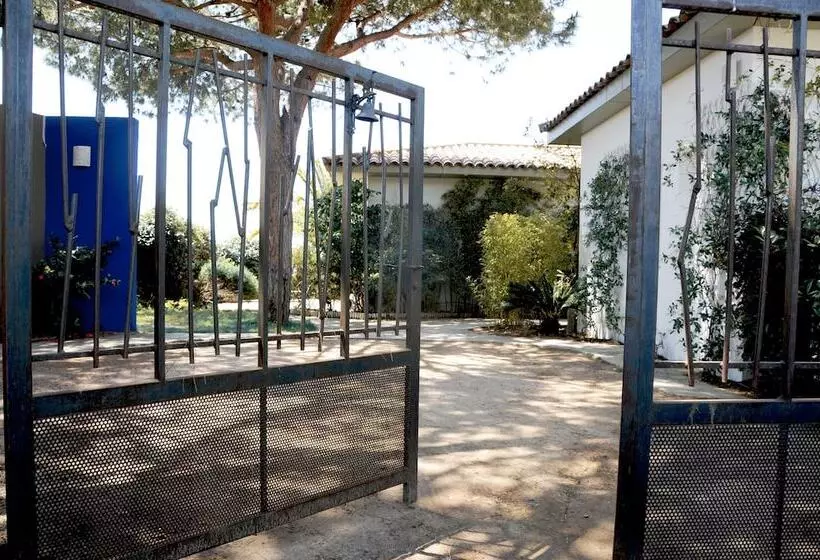 Majatalo Les Suites D Agosta