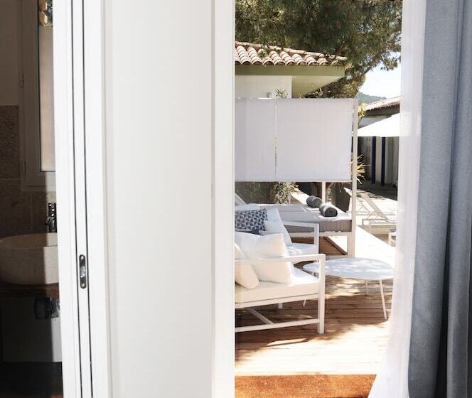 بنسيون Les Suites D Agosta