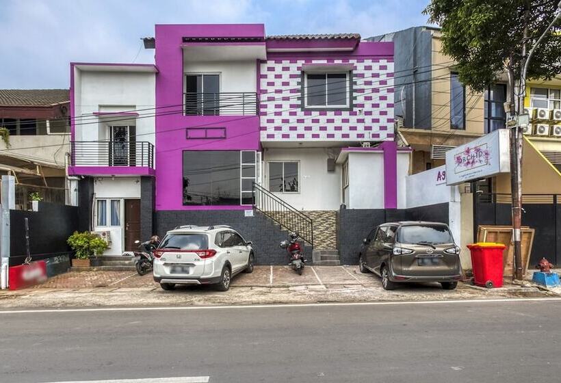 بنسيون Reddoorz Near Tomang 2