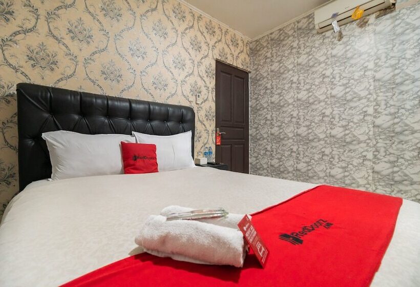 بنسيون Reddoorz Near Tomang 2