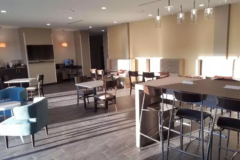 Sleep Inn & Suites Great Falls Airport