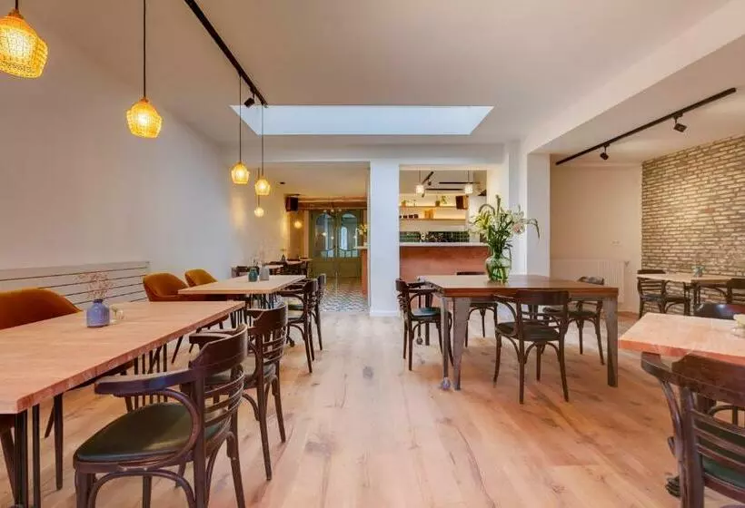 B&b Koeketiene