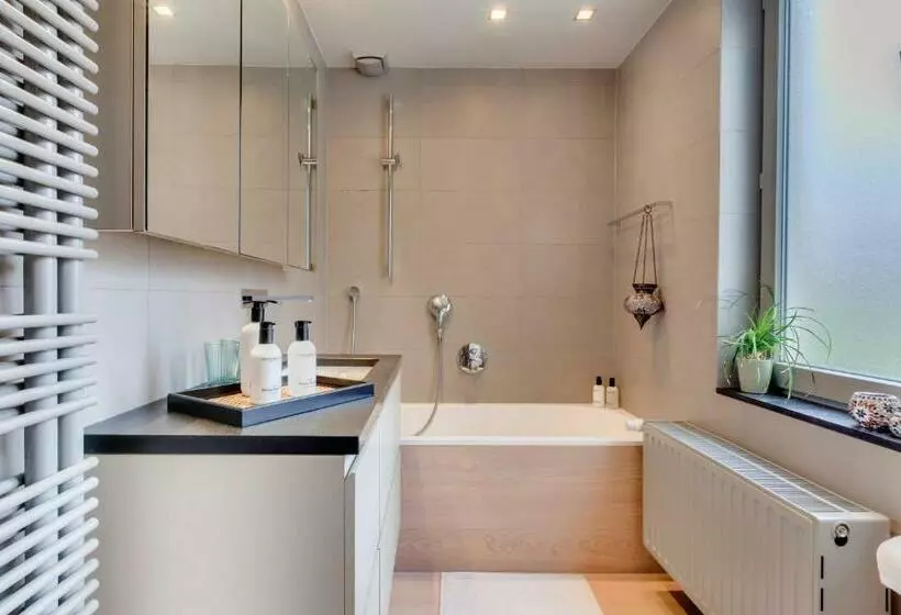 B&b Koeketiene