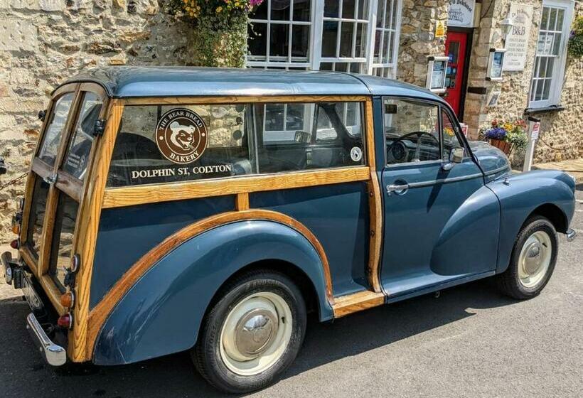 민박 The Bear Bread Bakery, Boutique En Suite Rooms With Breakfast In The Bakery, In The Heart Of Colyton